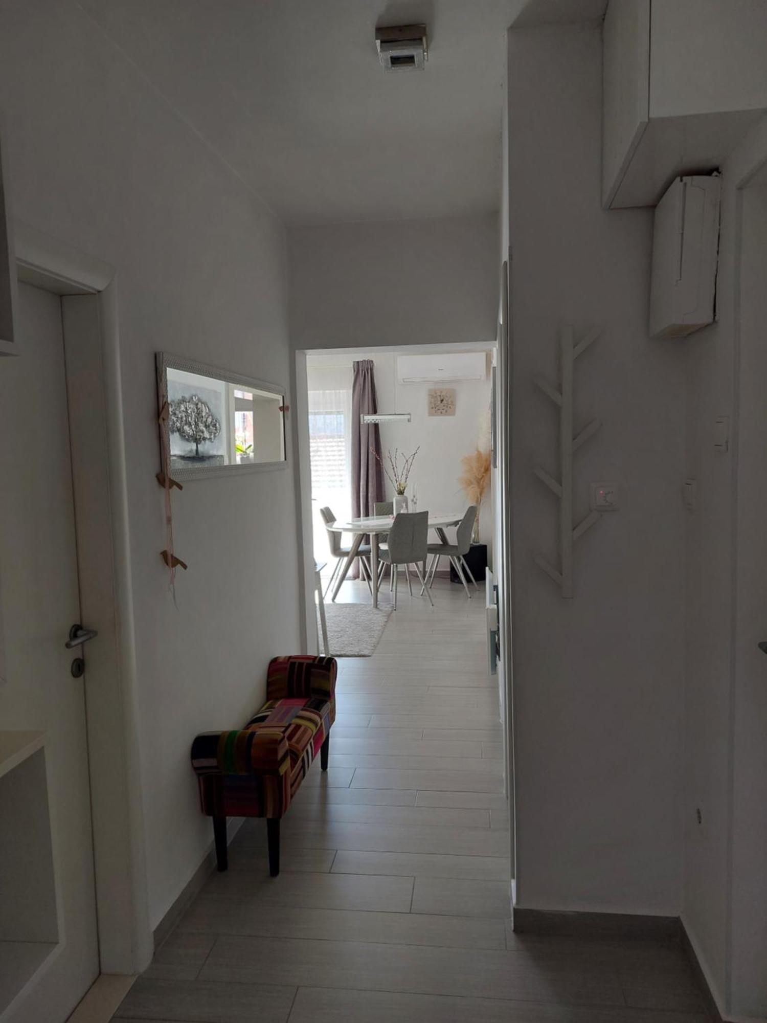Apartman Nora Jelsa  Eksteriør billede