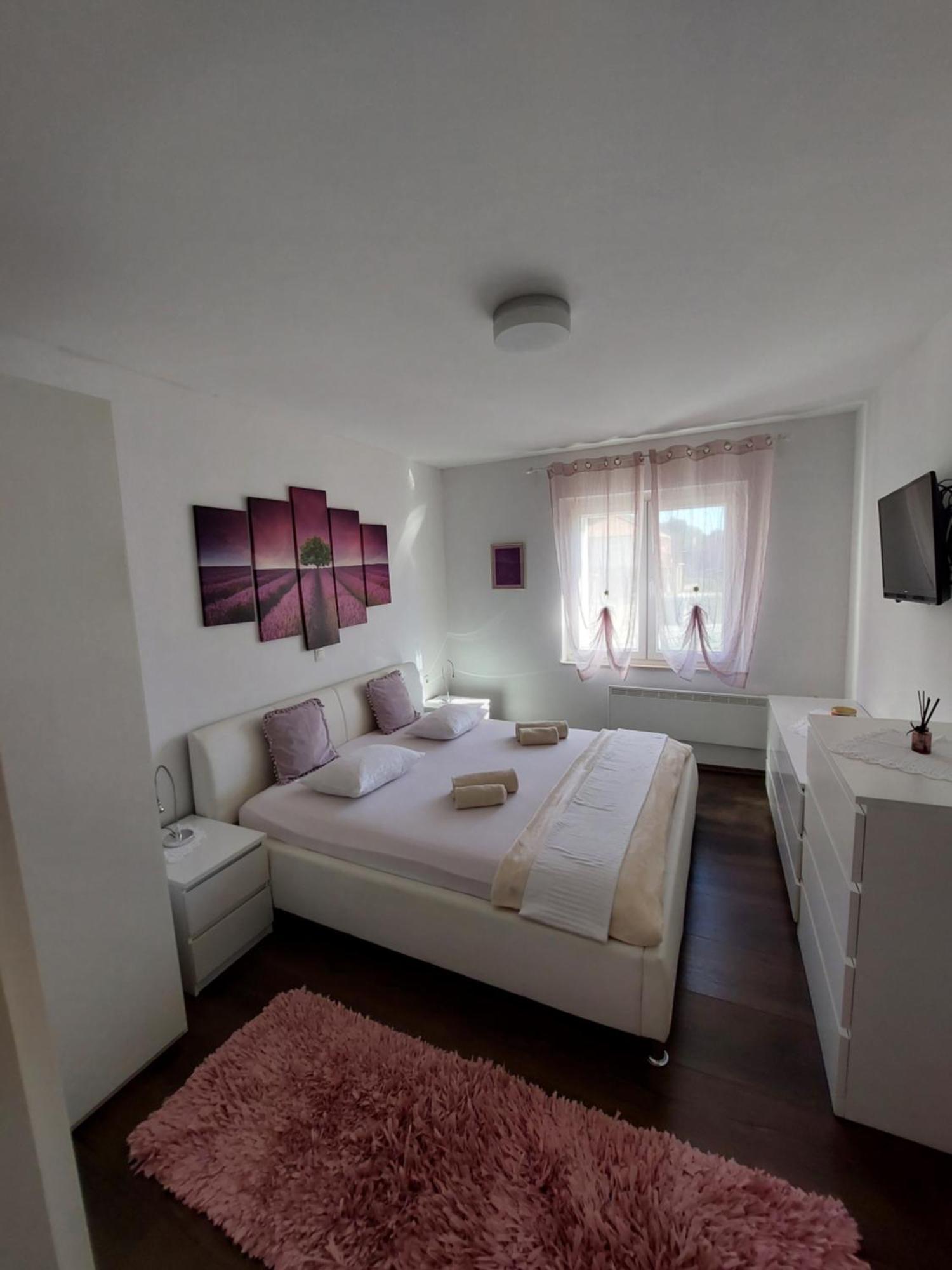 Apartman Nora Jelsa  Eksteriør billede
